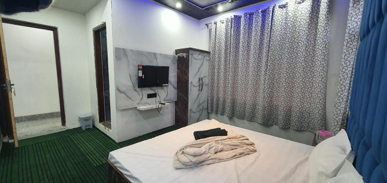 Hotel Resonance Exotic Srinagar  Exterior photo